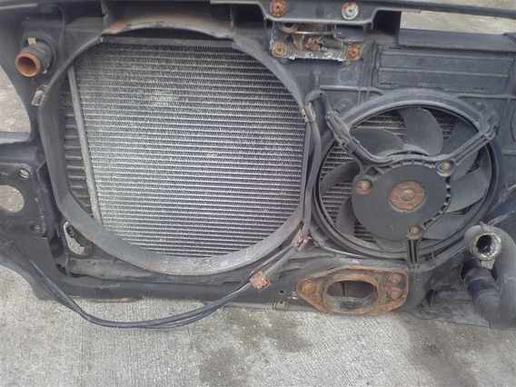 RADIATOR APA Audi A4 benzina 1998 - Poza 2