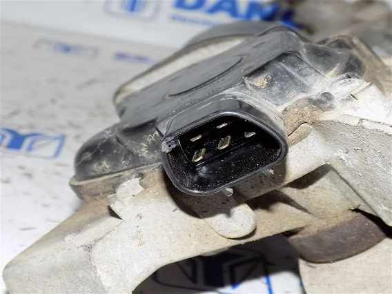 MOTOR STERGATOR FATA Nissan Navara 2007 - Poza 3