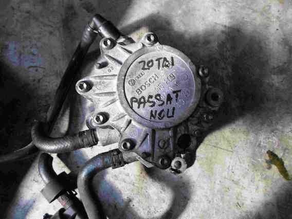 POMPA INJECTIE/INALTE Volkswagen Passat diesel 2007 - Poza 1