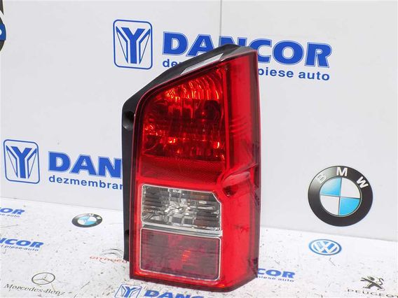 LAMPA DREAPTA SPATE Nissan Pathfinder 2007 - Poza 2