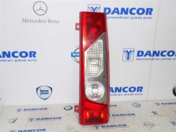 LAMPA DREAPTA SPATE Peugeot Expert 2009 - Poza 1