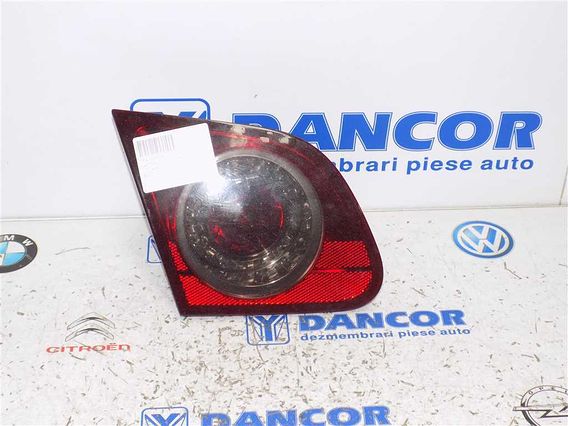 LAMPA CAPOTA STANGA Volkswagen Passat 2007 - Poza 1