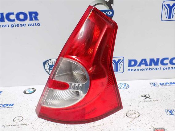 LAMPA DREAPTA SPATE Dacia Sandero 2009 - Poza 2