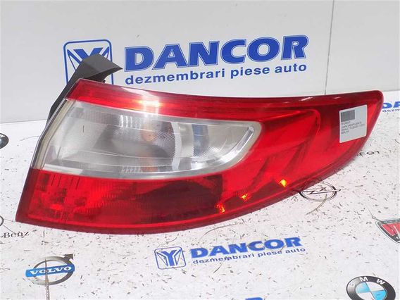 LAMPA DREAPTA SPATE Renault Fluence 2010 - Poza 1