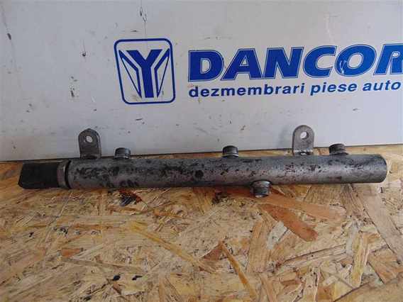 RAMPA INJECTIE Mercedes E220 diesel 2012 - Poza 1