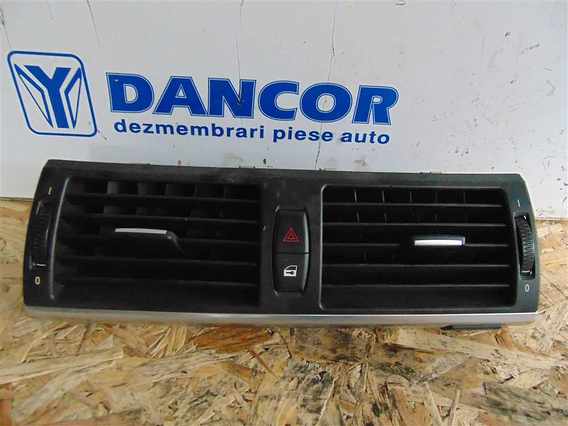 GRILA VENTILATIE CENTRALA BMW X5 diesel 2012 - Poza 1