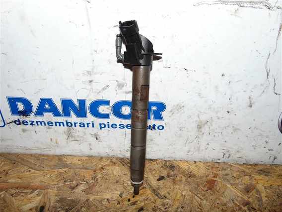 INJECTOARE Toyota Auris diesel 2010 - Poza 1