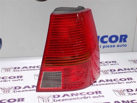 LAMPA DREAPTA SPATE Volkswagen Golf-IV 2000 - Poza 1