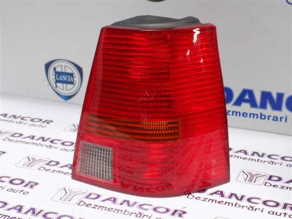 LAMPA DREAPTA SPATE Volkswagen Golf-IV 2000 - Poza 2