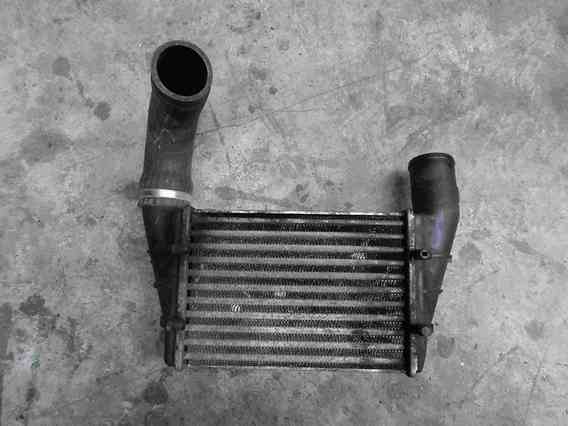 INTERCOOLER Audi A4 benzina 2000 - Poza 1