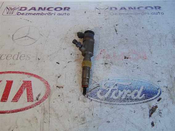 INJECTOARE Peugeot 308 diesel -2147483648 - Poza 1