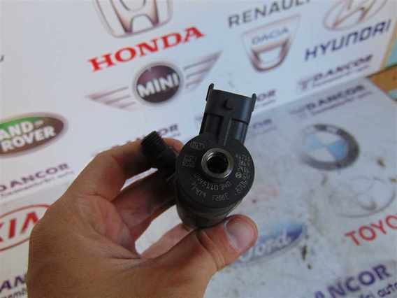 INJECTOARE Peugeot 308 diesel -2147483648 - Poza 2