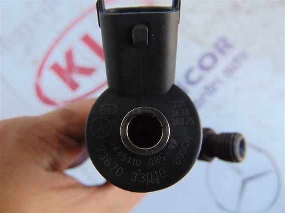 INJECTOARE Toyota Yaris diesel -2147483648 - Poza 1