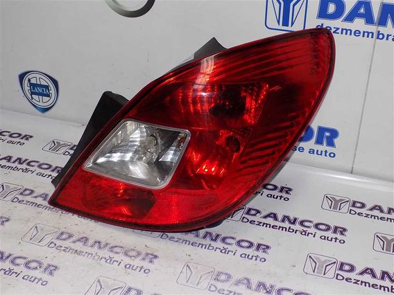 LAMPA DREAPTA SPATE Opel Corsa-D benzina 2008 - Poza 2