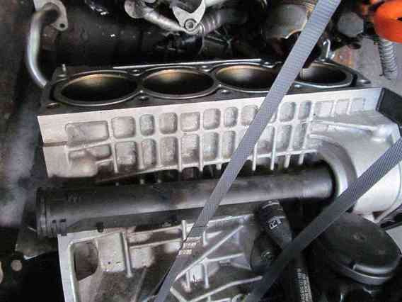 BLOC MOTOR Seat Ibiza benzina 2010 - Poza 3