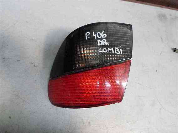 LAMPA DREAPTA SPATE Peugeot 406 1999 - Poza 1