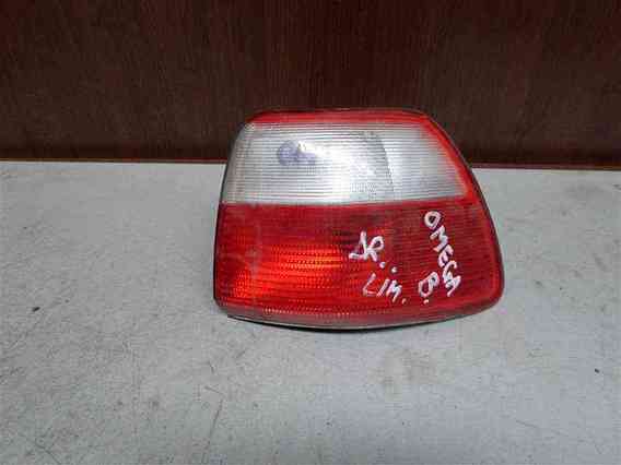 LAMPA DREAPTA SPATE Opel Omega-B 2001 - Poza 1