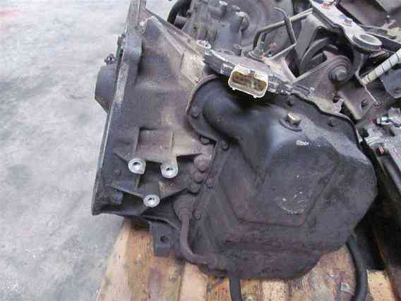 CUTIE VITEZA AUTOMATA Ford Mondeo benzina 2004 - Poza 4